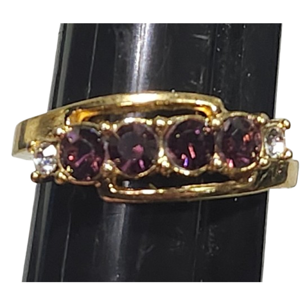 Vtg Avon Gold Tone Purple & Clear Rhinestone Ring Size 10.25